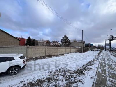 Продажа домов и дачи в Актюбинской обл.: Отдельный дом · 10 комнат · 400 м² · 15 сот., мкр. Алтын орда — Санкибай батыра-М.Шокая за 150 млн 〒 Отдельный дом · 10 комнат · 400 м² · 15 сот., мкр. Алтын орда — Санкибай батыра-М.Шокая за 150 млн 〒 в Актобе