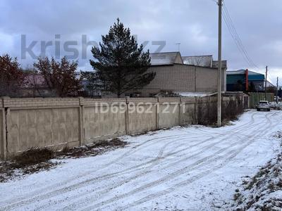 Отдельный дом · 10 комнат · 400 м² · 15 сот., мкр. Алтын орда — Санкибай батыра-М.Шокая за 150 млн ₸ в Актобе