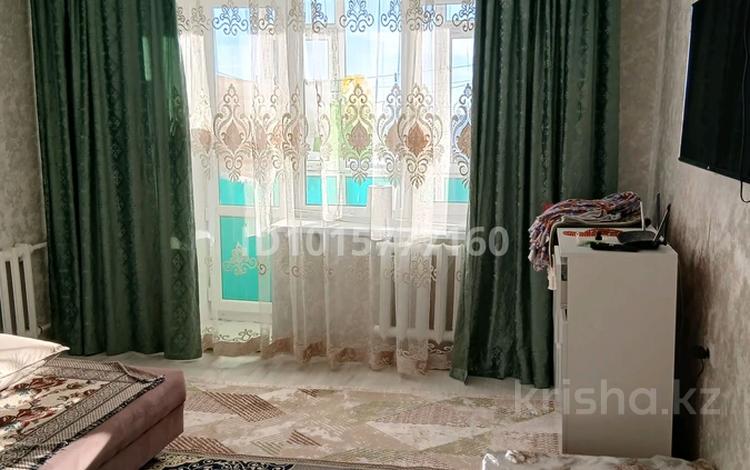 2-комнатная квартира · 53 м² · 4/5 этаж, 4микр 6 за 6.5 млн ₸ в Алге — фото 2