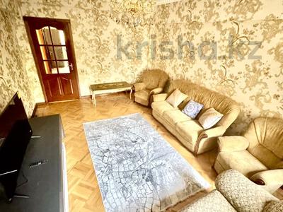 3-комнатная квартира · 85 м² · 2/5 этаж, мкр Самал-1 25 за 500 000 ₸ в Алматы, Медеуский р-н