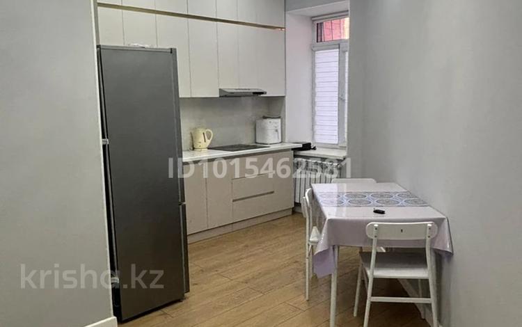 1-комнатная квартира · 40 м², 17-й мкр, ​17-й микрорайон 110 за 16 млн ₸ в Актау — фото 2