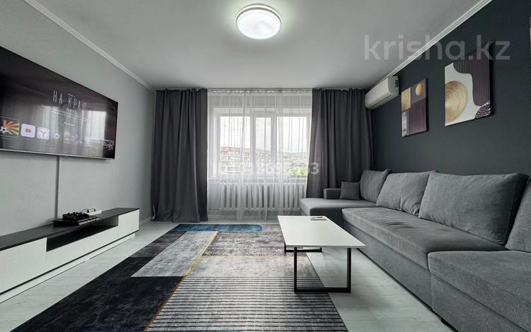 2-комнатная квартира · 55 м² · 6/9 этаж, Шакарима 54 за 22 000 ₸ в Семее — фото 2
