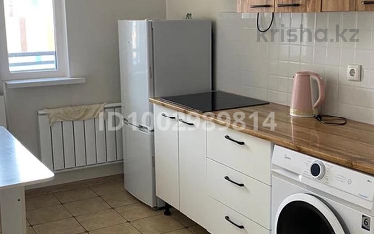 1-бөлмелі пәтер · 32 м² · 7/9 қабат, Шұғыла ш/а., Райымбека 590/1 — Жуалы, бағасы: 12 000 ₸ в Алматы, Наурызбайский р-н — фото 2