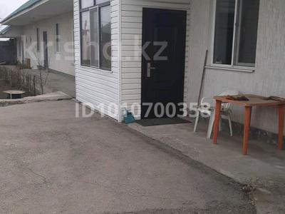 Отдельный дом · 2 комнаты · 70 м² · 8 сот., Наурыз 5Б за 20 млн ₸ в Каргалы (п. Фабричный)