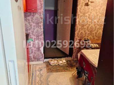 Продажа квартир в Актюбинской обл.: 1-комнатная квартира · 18 м² · 3/5 этаж, мкр 8, Братья Жубанова 257/1 — Угол ул Братья Жубанова, ул Аққағаз Досжанов за 2.5 млн 〒 1-комнатная квартира · 18 м² · 3/5 этаж, мкр 8, Братья Жубанова 257/1 — Угол ул Братья Жубанова, ул Аққағаз Досжанов за 2.5 млн 〒 в Актобе