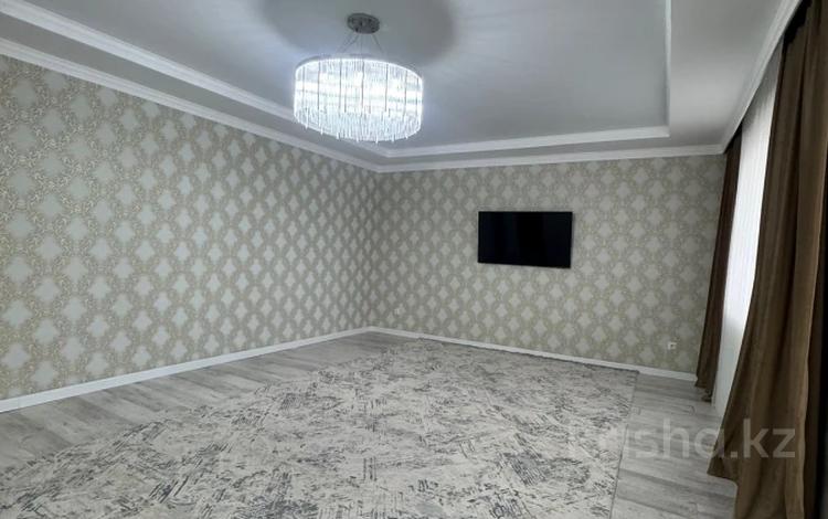 4-бөлмелі пәтер · 137.2 м² · 3/5 қабат, Алтын орда, бағасы: 51 млн ₸ в Актобе — фото 2
