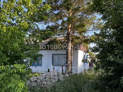 Отдельный дом · 4 комнаты · 55 м² · 10 сот., Акбастау 6 — Сарыарка за 1.5 млн 〒 в Карагандинской обл.
