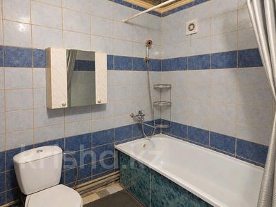 3-бөлмелі пәтер · 60 м² · 2/4 қабат, №5 ш/а. 9 — Москва трц, бағасы: 350 000 ₸ в Алматы, Ауэзовский р-н