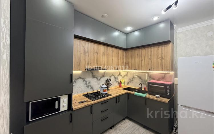 3-бөлмелі пәтер · 78 м² · 8/9 қабат, мкр Туран-2 40 А — 144 мектеп, бағасы: 220 000 ₸ в Шымкенте, Каратауский р-н — фото 2