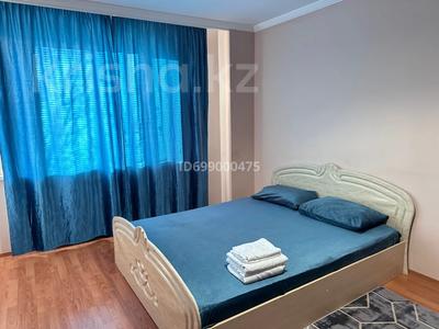 1-бөлмелі пәтер · 100 м² · 2/9 қабат, мкр 12 49 — 12 мкн - ТД Аида- Анвар - Дина супермаркеты, бағасы: 10 000 ₸ в Актобе