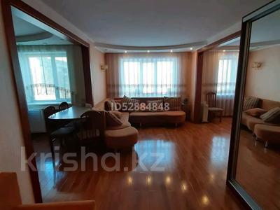 3-комнатная квартира, 64 м², 6/9 этаж помесячно, улица Естая 142 за 175 000 〒 в Павлодаре