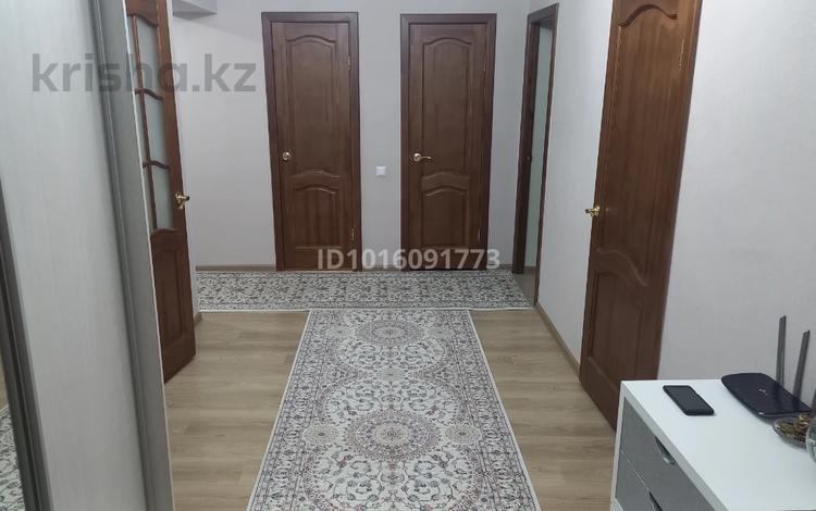 3-комнатная квартира · 82.4 м² · 4/9 этаж, Микрорайон Аэропорт 1, Мкрн Аэропорт 8 за 41 млн ₸ в Костанае — фото 2