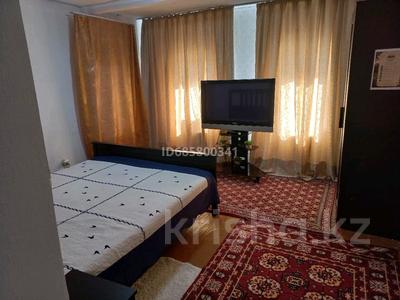 Дом · 3 комнаты · 30 м², Казахстанская 15 — ДОМИКИ С ОТОПЛЕНИЕМ. возле отеля Марсель. за 15 000 ₸ в Бурабае