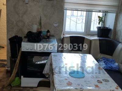 Часть дома · 3 комнаты · 66 м² · 3 сот., мкр Михайловка , Пригоды 15 4 за 12 млн ₸ в Караганде, Казыбек би р-н