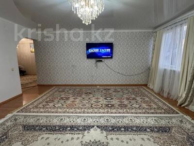 3-комнатная квартира · 105 м² · 4/9 этаж, мкр 12 за 27 млн 〒 в Актобе