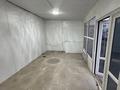 Дүкендер мен бутиктер · 52 м², бағасы: 140 000 〒 в Атырау, мкр Геолог — фото 5