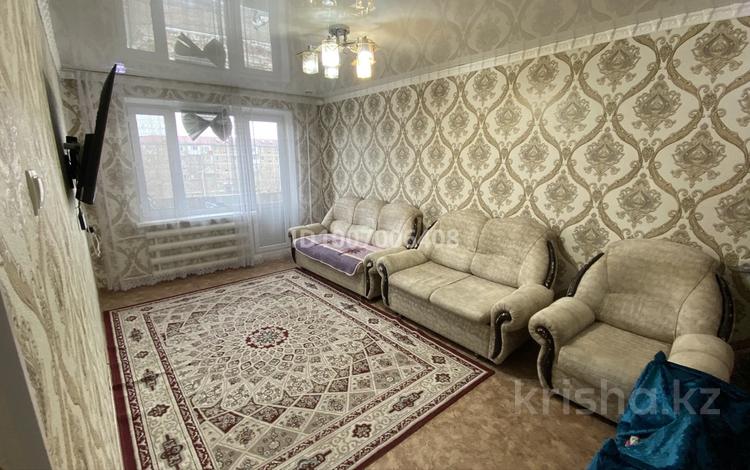 3-комнатная квартира · 62 м² · 4/5 этаж, 3мкр 7 за 12.5 млн ₸ в Абай — фото 2