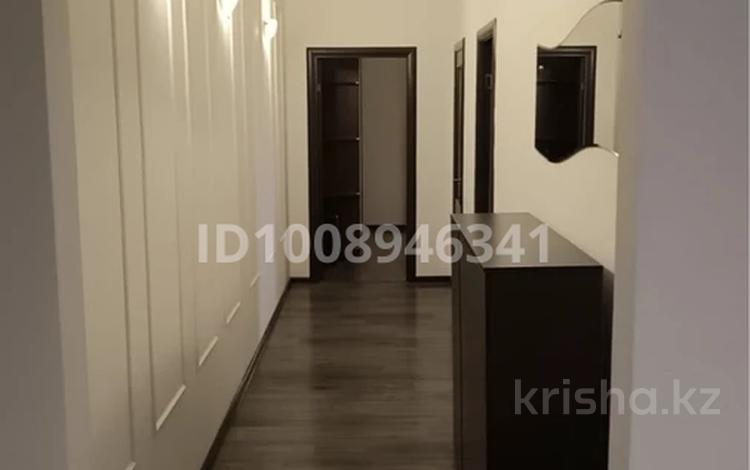 4-комнатная квартира · 147 м² · 2/4 этаж, мкр Каспий за 650 000 ₸ в Атырау — фото 70