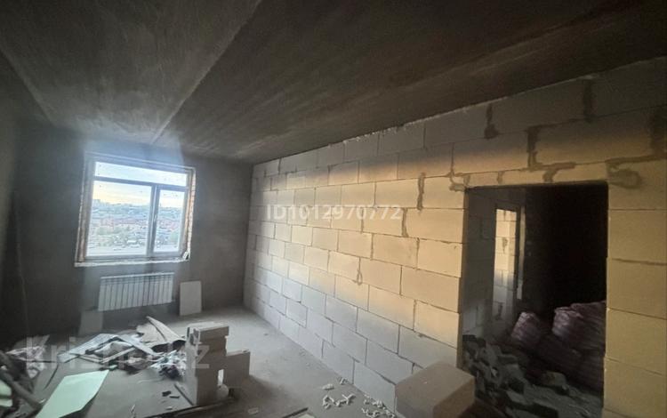 2-бөлмелі пәтер · 62 м² · 9/9 қабат, мкр Юго-Восток, ЖК Амадина, 137-й учетный квартал, 343 343 — УЛИЦА АШИМОВА ЧИСТОВА, бағасы: 100 000 ₸ в Караганде, Казыбек би р-н — фото 2