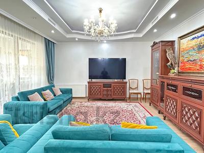 Продажа квартир в Алматы: 4-комнатная квартира · 162 м² · 7/8 этаж, Кабанбай батыра 51 — Калдаякова за 165 млн 〒 4-комнатная квартира · 162 м² · 7/8 этаж, Кабанбай батыра 51 — Калдаякова за 165 млн 〒 в Алматы, Медеуский р-н