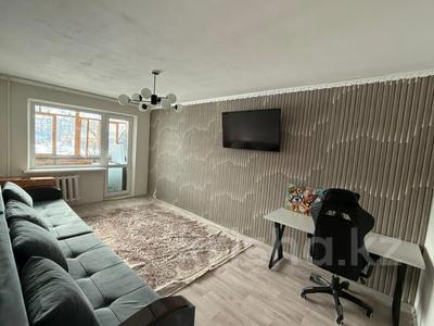 2-бөлмелі пәтер · 44 м² · 2/5 қабат, Майкудук, 16й микрорайон, бағасы: 9.5 млн ₸ в Караганде, Алихана Бокейханова р-н