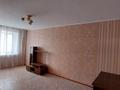 2-комнатная квартира, 57 м², 3/5 этаж, болатбаева за 22.3 млн 〒 в Петропавловске — фото 2