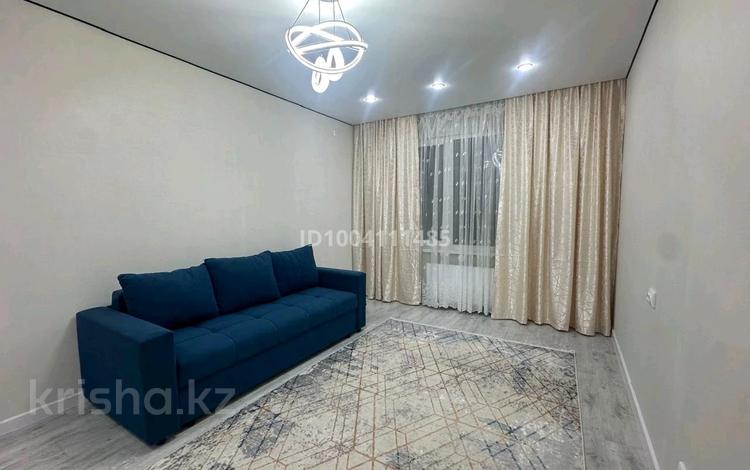 1-комнатная квартира · 35 м² · 13/16 этаж, Абикена Бектурова 11 — ТРЦ Ханшатыр за 220 000 ₸ в Астане, Нура р-н — фото 2