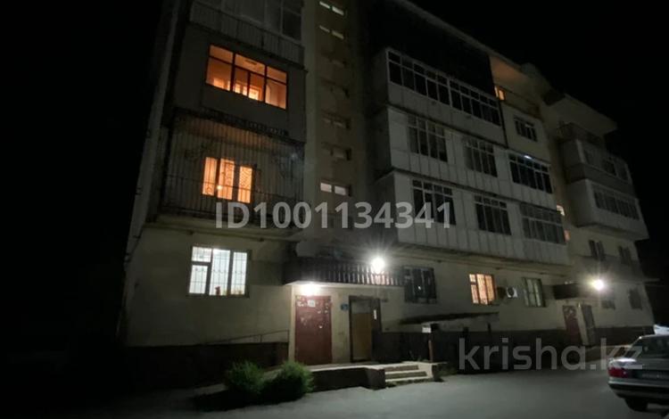 1-бөлмелі пәтер · 54 м² · 1/5 қабат, 4пер Капал 2в 1 — Абая капал 5 мектеп, бағасы: 100 000 ₸ в Таразе — фото 2