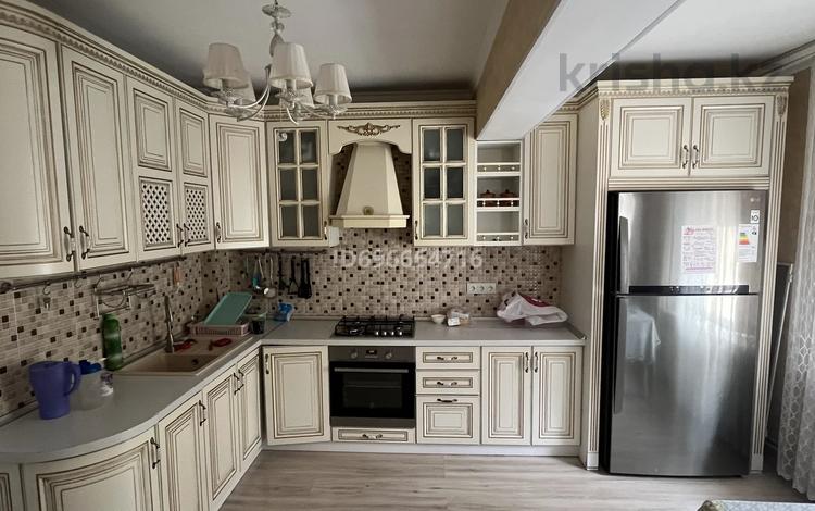 4-бөлмелі пәтер · 120 м², 29-й мкр 30, бағасы: 300 000 ₸ в Актау — фото 2
