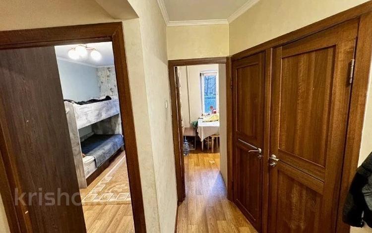3-комнатная квартира · 59 м² · 1/5 этаж, мкр Аксай-3 за 35 млн ₸ в Алматы, Ауэзовский р-н — фото 2