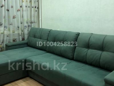 2-бөлмелі пәтер · 45 м² · 2/5 қабат, Новаторов 6 — Кабанбай батыра, бағасы: 2 500 〒 в Усть-Каменогорске, Ульбинский