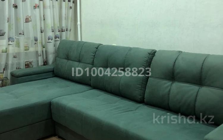 2-бөлмелі пәтер · 45 м² · 2/5 қабат, Новаторов 6 — Кабанбай батыра, бағасы: 2 500 ₸ в Усть-Каменогорске, Ульбинский — фото 2