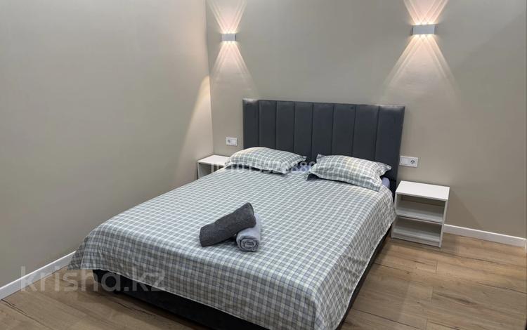 1-комнатная квартира · 55 м² · 9/10 этаж, Ашимова 13 за 15 000 ₸ в Караганде, Казыбек би р-н — фото 2