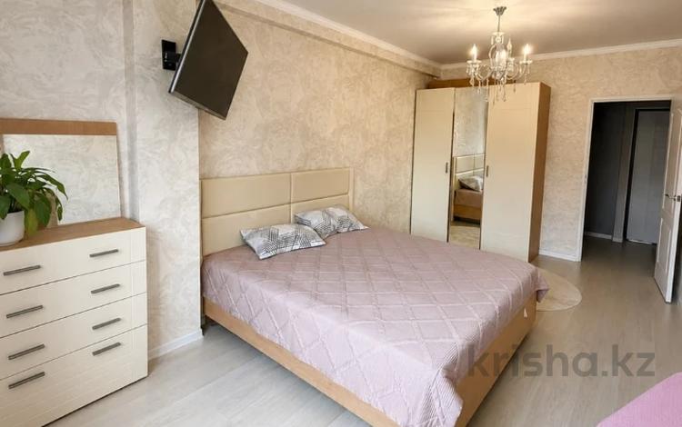 2-бөлмелі пәтер · 73 м² · 2/4 қабат, Мкр. Гульдер, бағасы: ~ 30 млн ₸ в  — фото 3