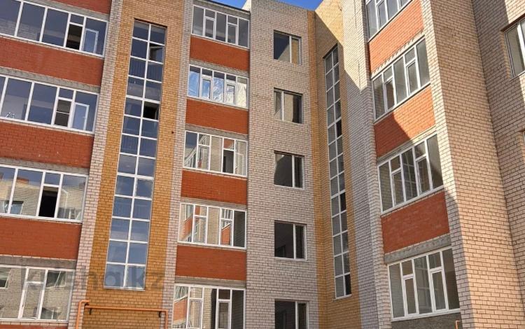 2-бөлмелі пәтер · 70 м² · 1/5 қабат, Ескі қала, Айтеке би, бағасы: 15.5 млн ₸ в Актобе, Старый город — фото 2