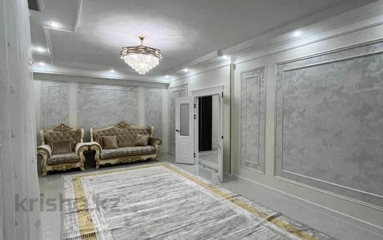 2-комнатная квартира · 83 м² · 2/3 этаж, Альқожа ата 11 — КЕРУЕН САРАЙ, ВЕНЕЦИЯ, МАВЗОЛЕЙ, ЖАҢА ҚАЛА за 20 000 ₸ в Туркестане — фото 2