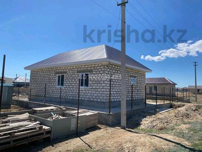 Отдельный дом · 3 комнаты · 82 м² · 8 сот., мкр Кайнар, 25 2 за 14 млн 〒 в Атырау