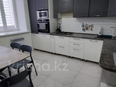 Пәтерлер в Актюбинской обл.: 5-бөлмелі пәтер · 137 м² · 5/8 қабат, мкр. Алтын орда, бағасы: 45 млн 〒 5-бөлмелі пәтер · 137 м² · 5/8 қабат, мкр. Алтын орда, бағасы: 45 млн 〒 в Актобе