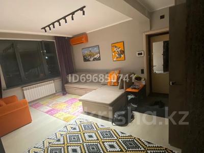 3-комнатная квартира · 80 м² · 1/5 этаж, Жандосова 49 за 57.5 млн ₸ в Алматы, Ауэзовский р-н