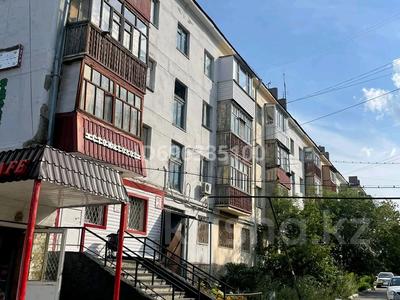 Пәтерлер в Карагандинской обл.: 2-бөлмелі пәтер · 45 м² · 2/4 қабат, Республики 25 — Возле Магазина Миталург, бағасы: 12 млн 〒 2-бөлмелі пәтер · 45 м² · 2/4 қабат, Республики 25 — Возле Магазина Миталург, бағасы: 12 млн 〒 в Темиртау
