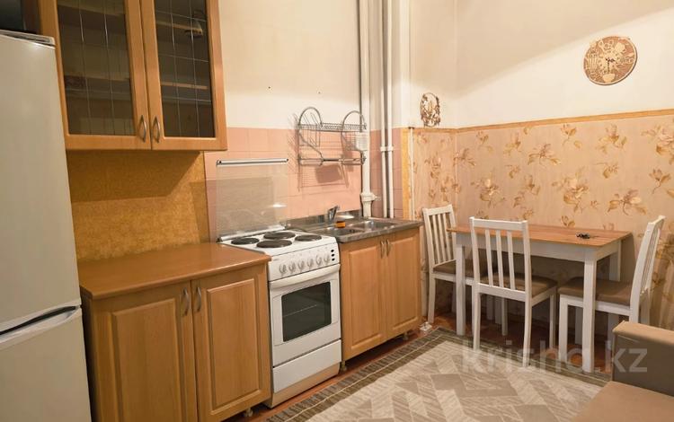 1-бөлмелі пәтер · 35 м² · 2/5 қабат, Айнабұлақ-3 ш/а., бағасы: 25.7 млн ₸ в Алматы, Жетысуский р-н — фото 2