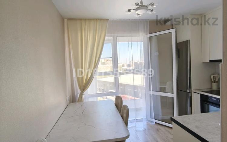 1-комнатная квартира · 35 м² · 7/9 этаж, Кайым Мухамедханов 41д за 250 000 ₸ в Астане, Нура р-н — фото 2