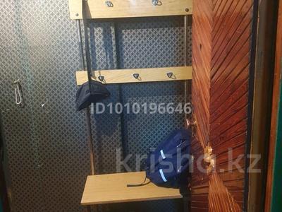 2-комнатная квартира · 44 м² · 2/4 этаж, Белинского 17в — За ДК Майкудука за 9.5 млн 〒 в Караганде