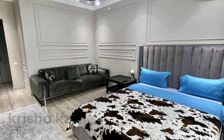 1-комнатная квартира · 40 м² · 8/18 этаж, Розыбакиева 237/1 — Штрауса за 15 000 ₸ в Алматы, Бостандыкский р-н — фото 2