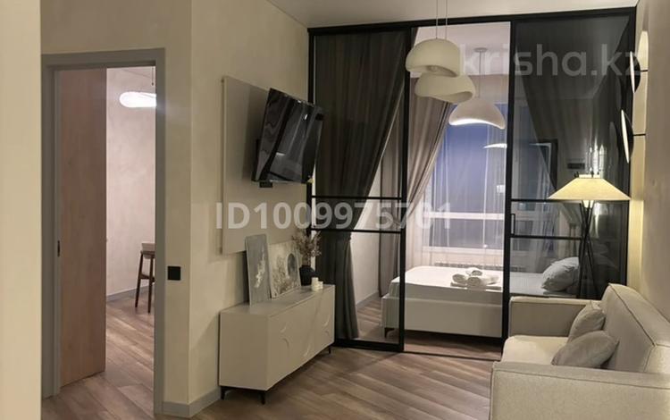 1-комнатная квартира · 50 м² · 15/17 этаж, мкр Юго-Восток, Республики 23 — Республики-Шахтеров за 20 000 ₸ в Караганде, Казыбек би р-н — фото 2