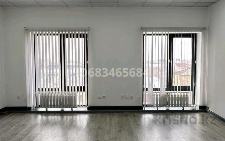 Офисы • 29 м² за 246 500 〒 в Караганде, Казыбек би р-н — фото 7