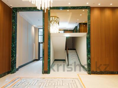 5-бөлмелі пәтер · 241.98 м², Аль-Фараби проспект 39, бағасы: ~ 169.1 млн ₸ в Астане, Есильский р-н