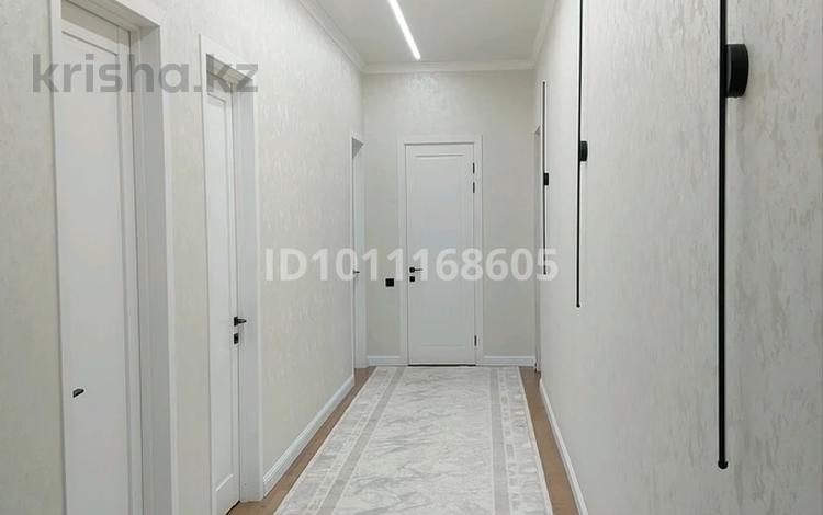 3-комнатная квартира · 106 м² · 1/5 этаж, Сырым датова 56/1 за 39 млн ₸ в Уральске — фото 2