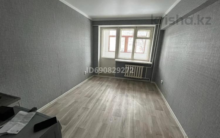 1-комнатная квартира, 20 м², 2/5 этаж, Райымбек 206Б — Ауэзова