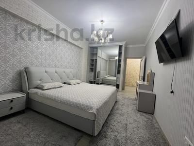 3-комнатная квартира, 120 м², 10/12 этаж помесячно, Астана 20 — Шаяхметова за 350 000 〒 в Шымкенте